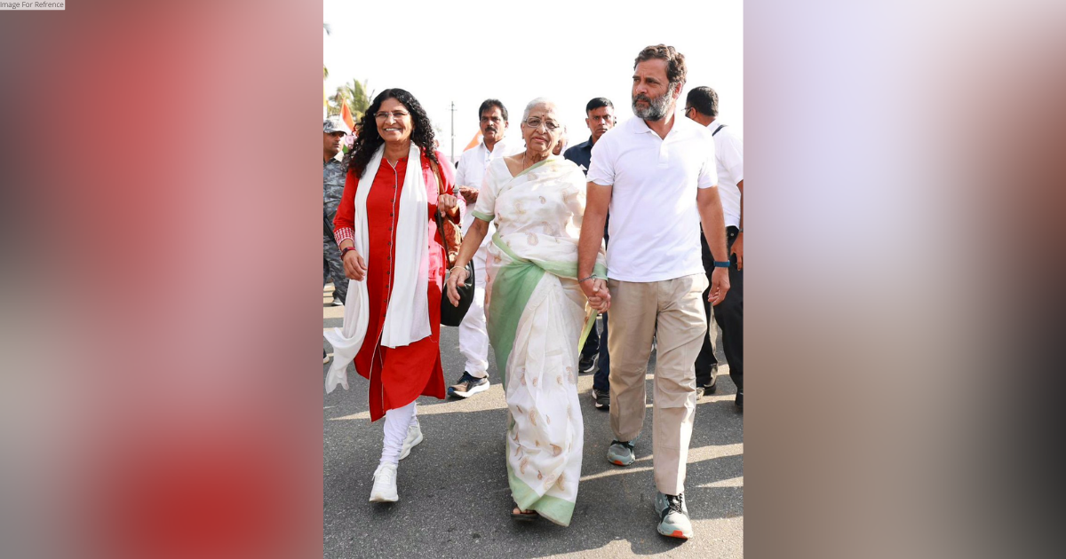 Family members of Gauri Lankesh join Rahul Gandhi for Bharat Jodo Yatra